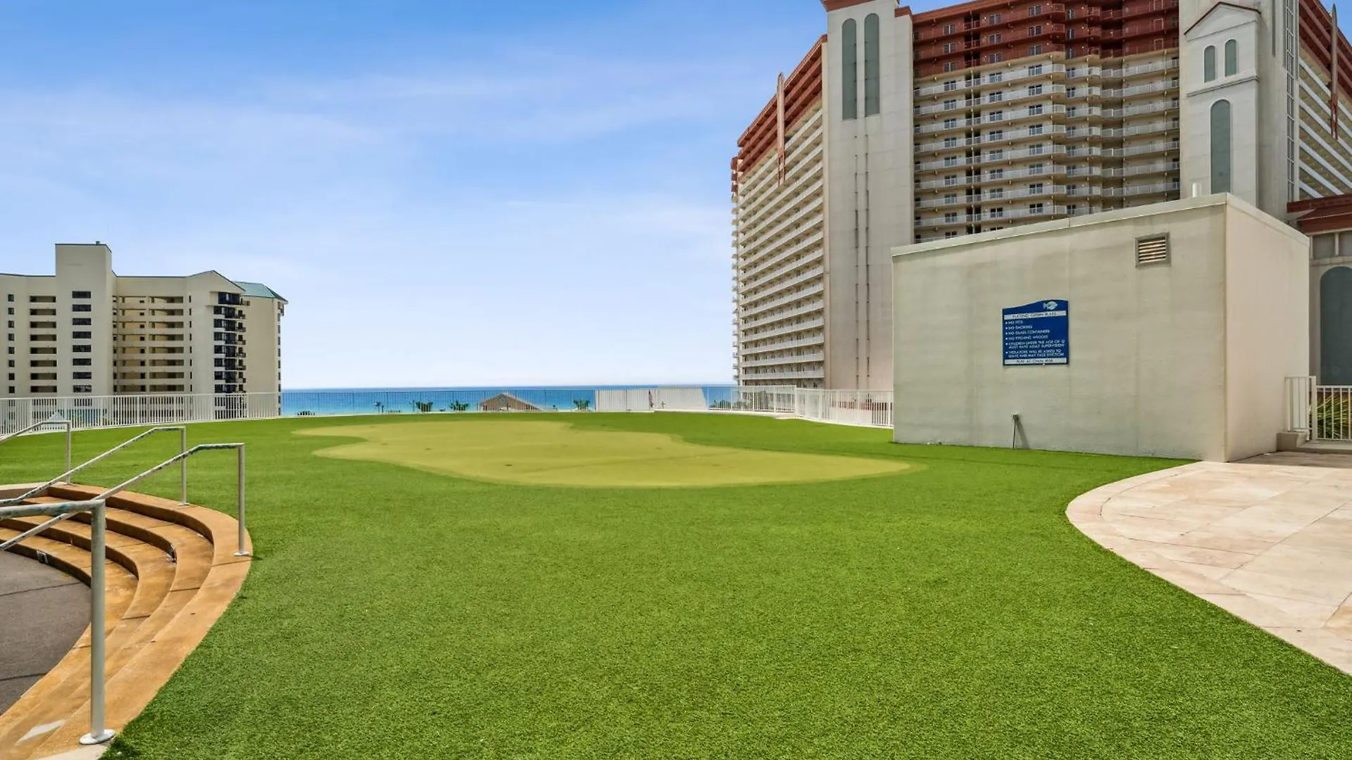 Laketown Wharf 0722 Panama City Beach ABD