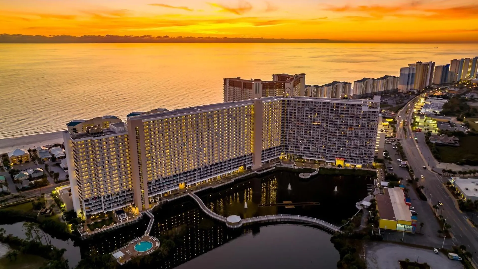 Daire Laketown Wharf 0722 Panama City Beach