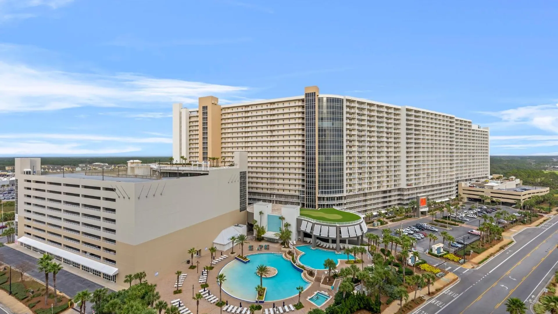 Laketown Wharf 0722 Panama City Beach ABD
